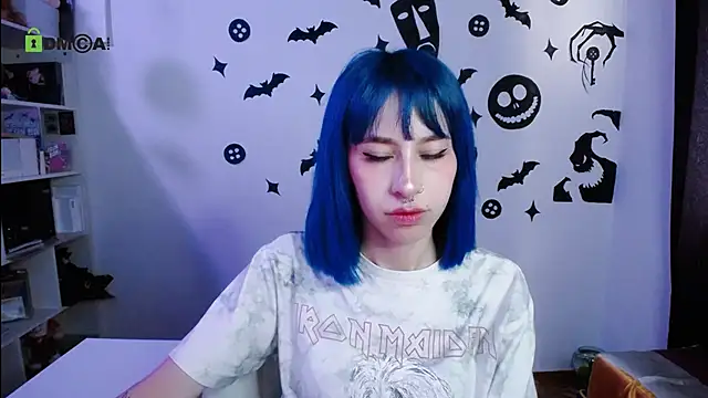 dakota_senju live cam on StripChat
