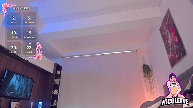 nicolette_tay live sex cam