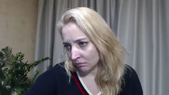 sweetpussy live cam on StripChat