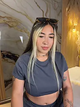 ManuelaVeeleez