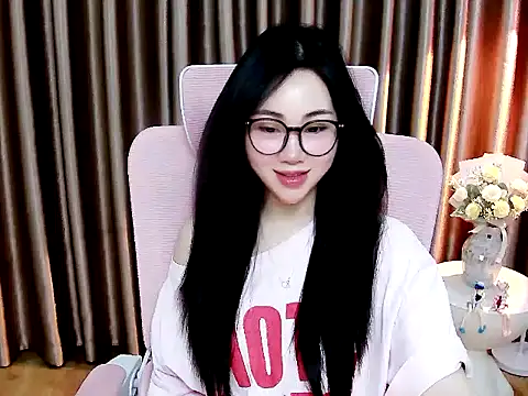 Helen_202 webcam