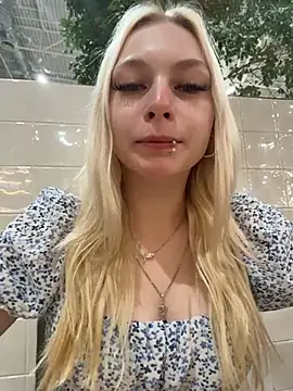 AngelinaTous