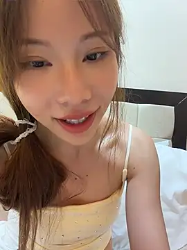 Luna520 live cam on StripChat