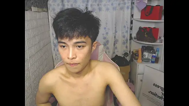 _peachyboyyy