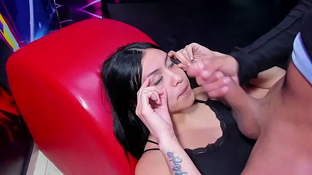 miacam-hot captura de la sala en vivo en Stripchat