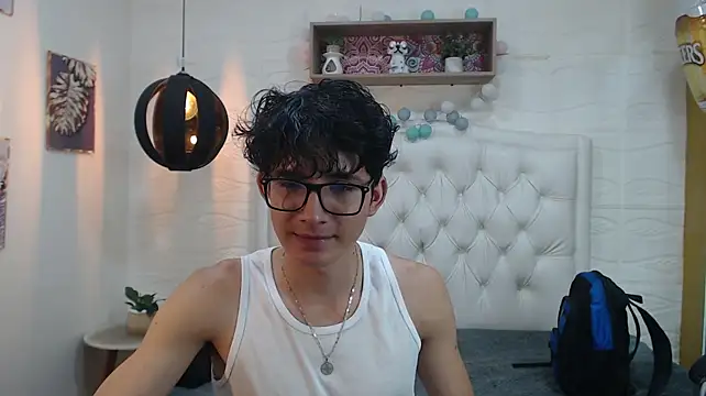 tim_cooper (M twink) - Masturbating while lying down