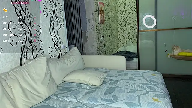holy_eggs_02 on Stripchat