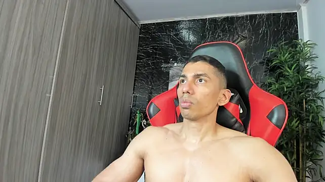 Erik_castle