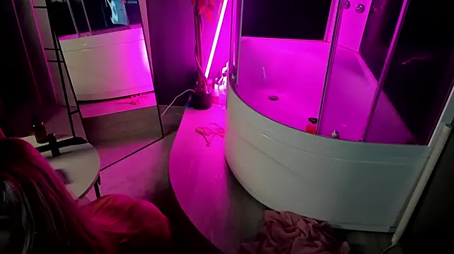 Valerie_Foxy