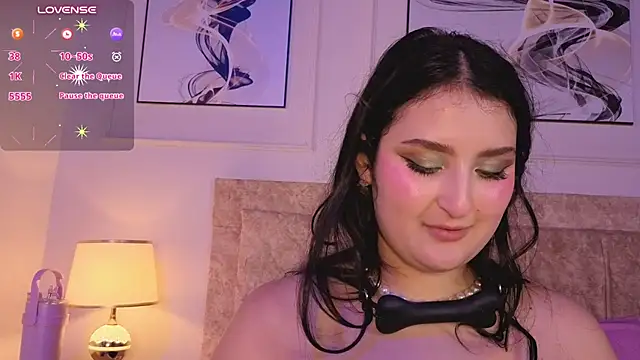 zoe_moon__