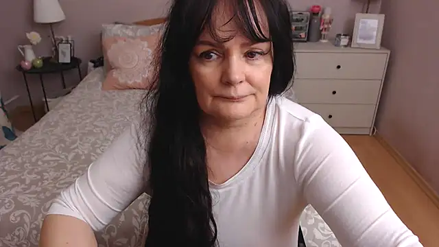LeveMe2Nightt live cam on StripChat