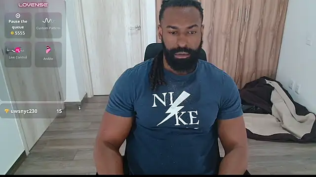 blackmuscless webcam