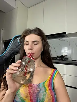 CurlyLara live sex cam