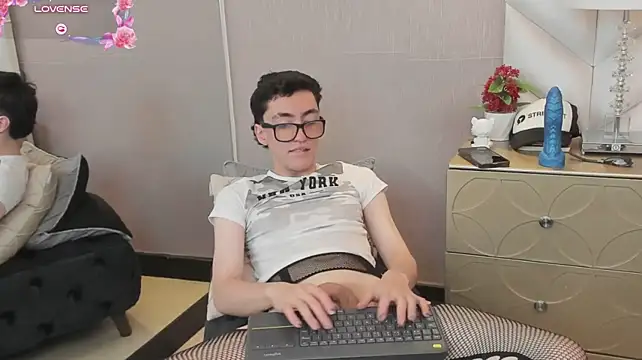 GaelDuke live sex cam