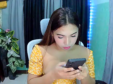 XScarlett_Olive