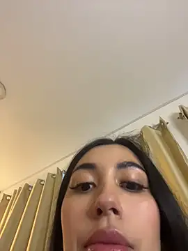 Nahial1