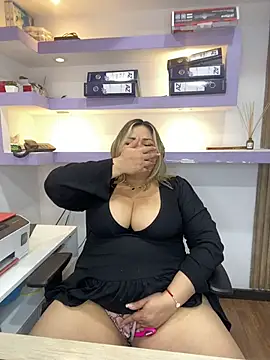 isabella_horney_ webcam