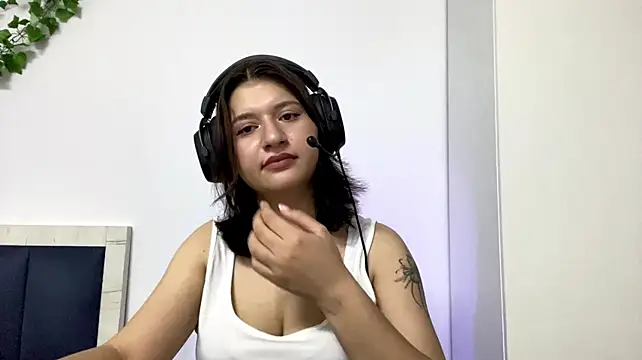 LouraMeinel webcam