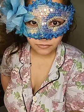 christinekhaled (F young) - تشوف بزازي