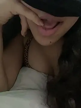 Saricol_sexy1_squirt