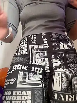 Mundowanda777 live sex cam