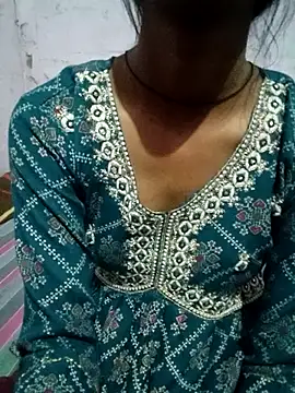 Saya-Tyagi webcam