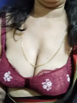 Raashi_Kannada_Telugu