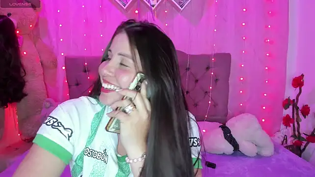 DannaJeins live cam on StripChat