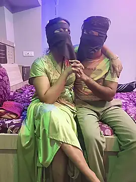 sexy_disha (Ask my age) - Boobs massage 😻