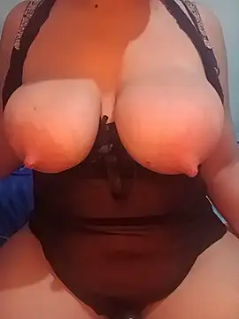 Saraa-sexy live cam on StripChat