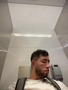liam_bronw on Stripchat
