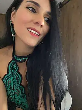 Miaswwe live cam on StripChat