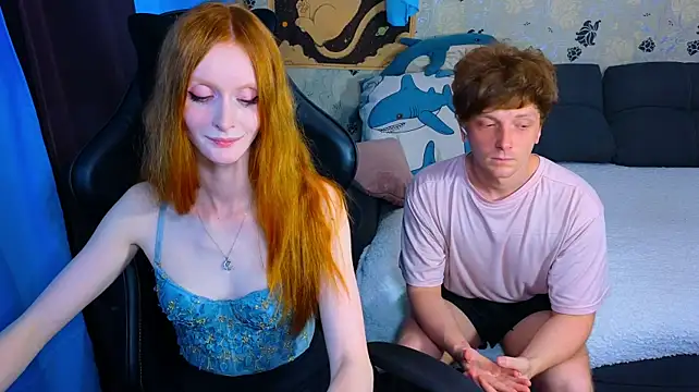 lakmsrrrmrrr live cam on StripChat