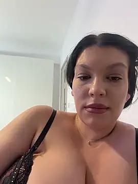 ClaraPasssion live cam on StripChat