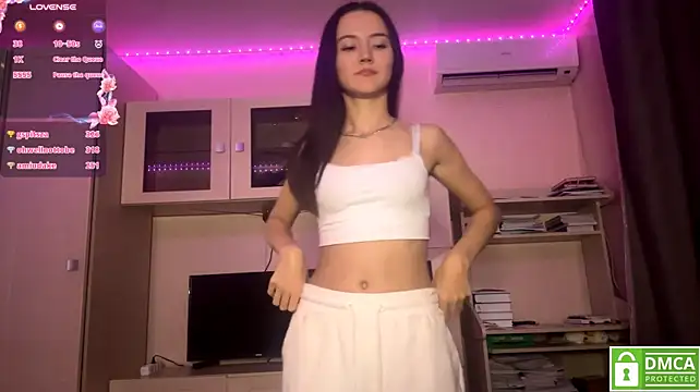 Kiaicatie live cam on StripChat