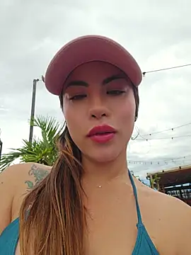 Karen_San_Miguel live cam on StripChat