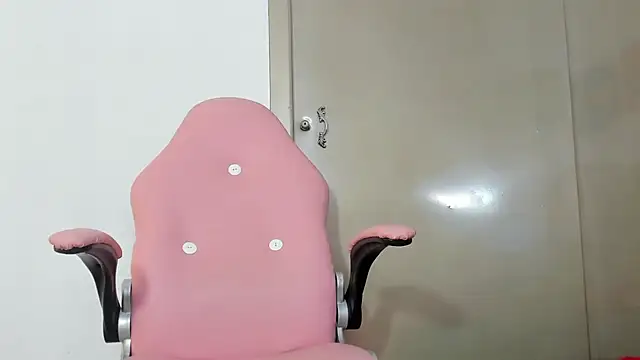 IslaRose7 live cam on StripChat