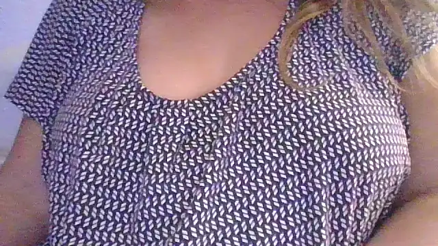 DragoneSFR live cam on StripChat
