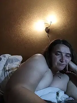 LiluHot live cam on StripChat