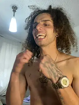 top_white live cam on StripChat
