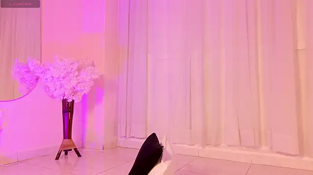 Nina_sweetz12