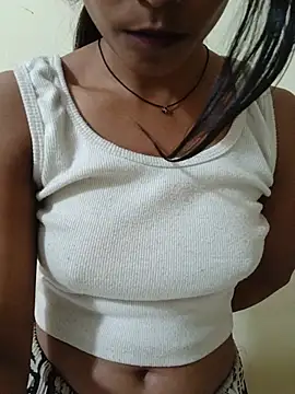 Sexy_Naina7