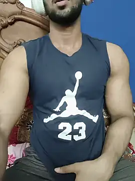 muscularguywithbigcock