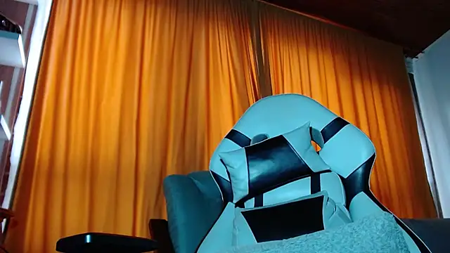 sebastian_horny webcam
