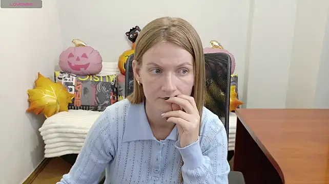 Alisha_Skyes webcam