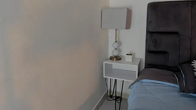 charlie___musk (M twink) - Let´s cum together!