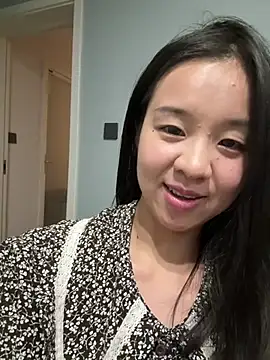 nina5203 (F young) - 裸舞