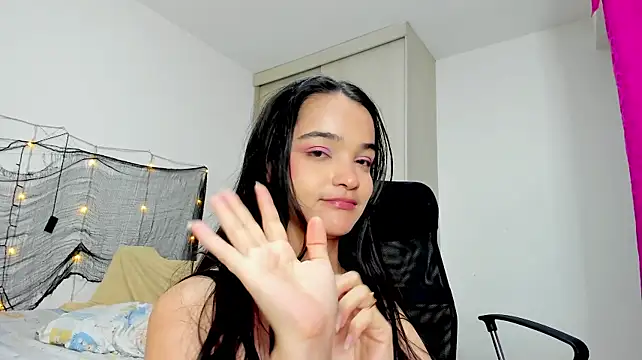 monica_little23