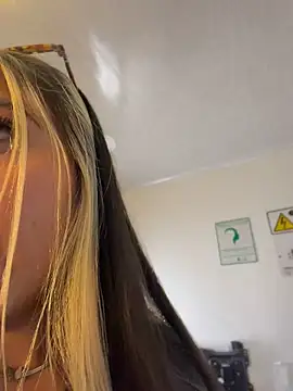ManuelaVeeleez