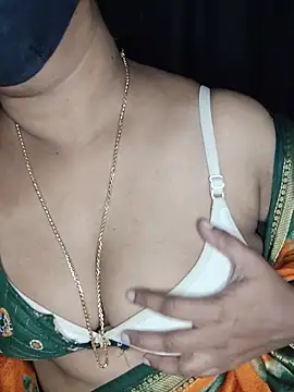 vintage-vibs live cam on StripChat